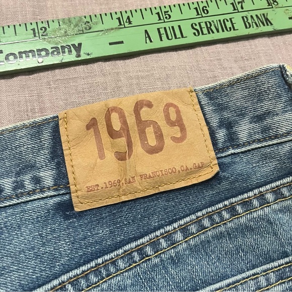 GAP Men's Slim Straight Jeans Light Blue Wash Faded Distressed Size 33 - Picture 7 of 8